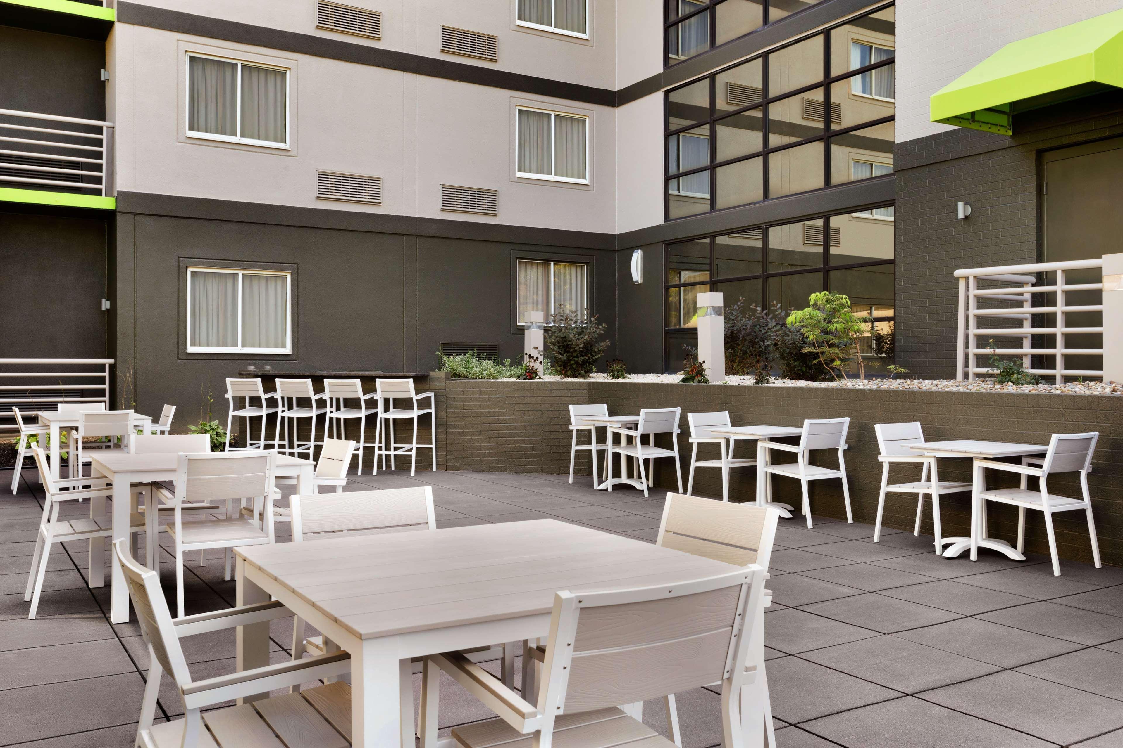 Radisson Akron-Fairlawn Copley Montrose Екстериор снимка
