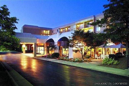 Radisson Akron-Fairlawn Copley Montrose Екстериор снимка