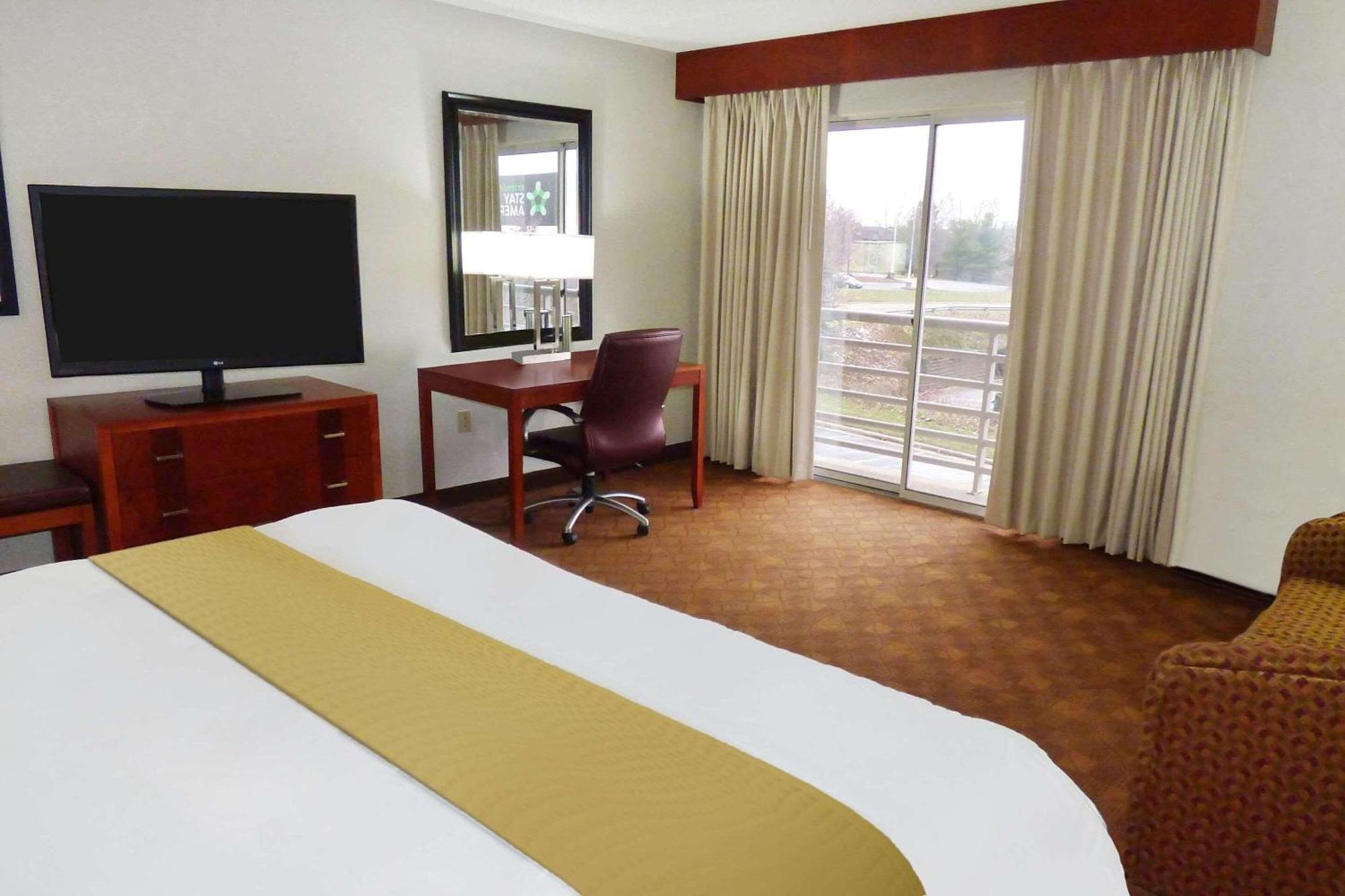 Radisson Akron-Fairlawn Copley Montrose Екстериор снимка