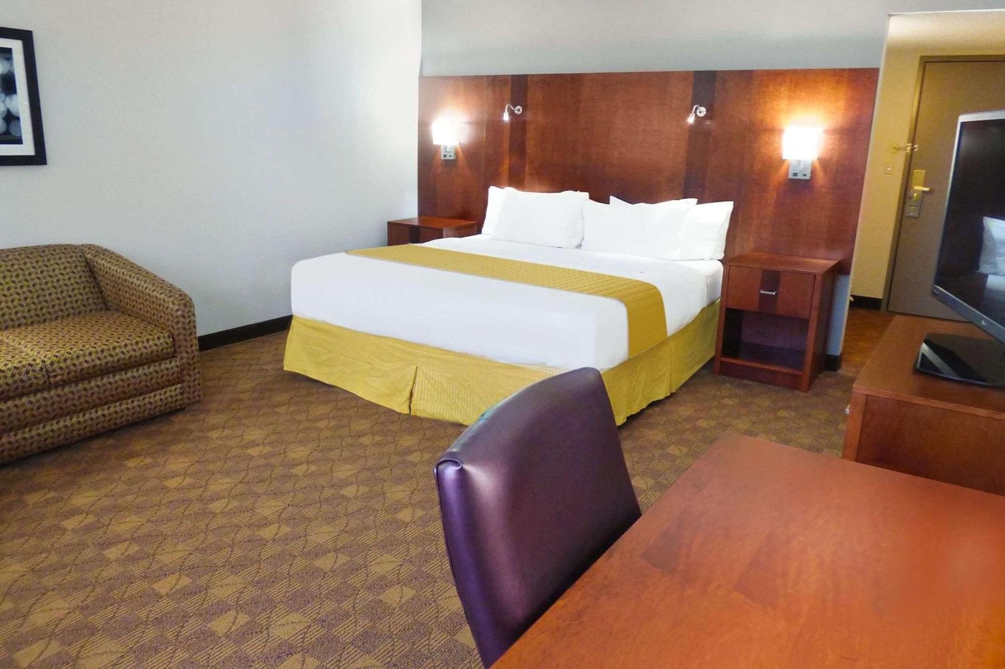 Radisson Akron-Fairlawn Copley Montrose Екстериор снимка